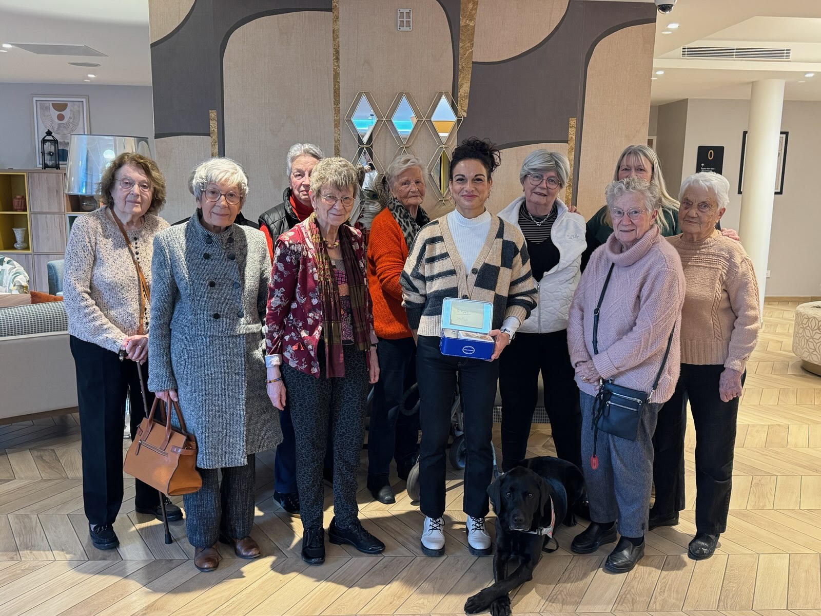 Sabrina et Oxbow parmi les résidentes des Jardins arcadie nevers